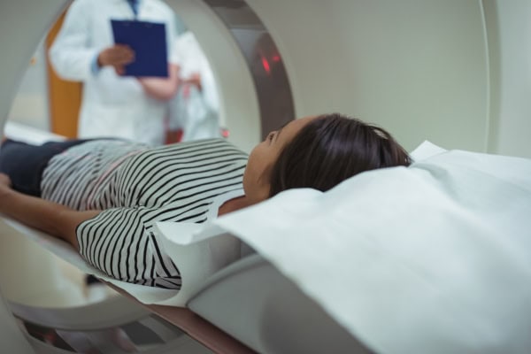 בלוג רפואה 370 בדיקת CT מה באמת קורה שם ואיך להתכונן נכון
