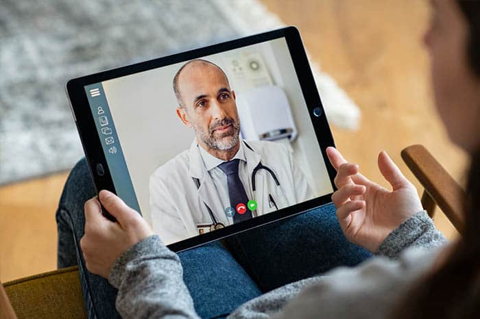 Pourquoi contacter un médecin en ligne
