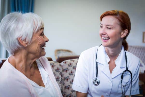 בלוג רפואה 510 Des médecins qui se rendent au domicile du patient – des soins de qualité et personnels à l’endroit où vous vous sentez le plus à l’aise dans le monde